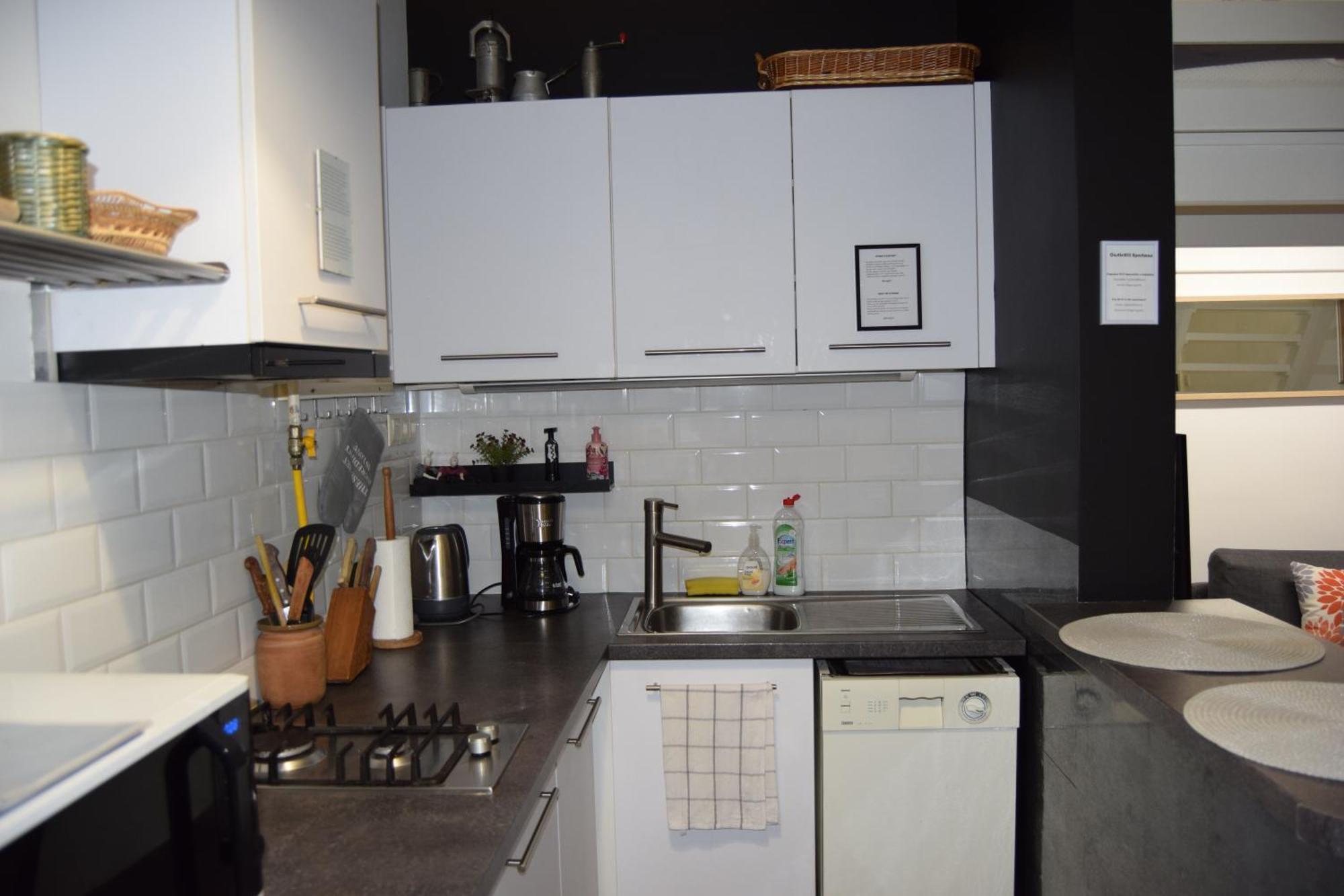 Castlehill Apartman The Perfect Blend Of Urban Living And Sightseeing Convenience Boedapest Buitenkant foto